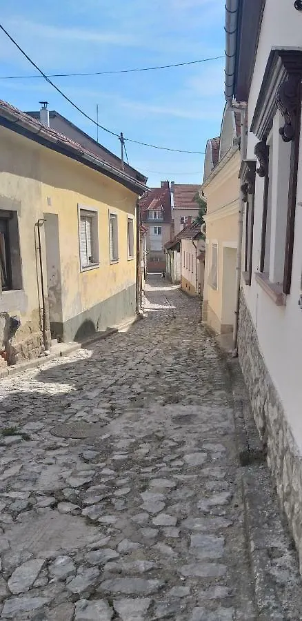 Hacienda Apartmanok Eger