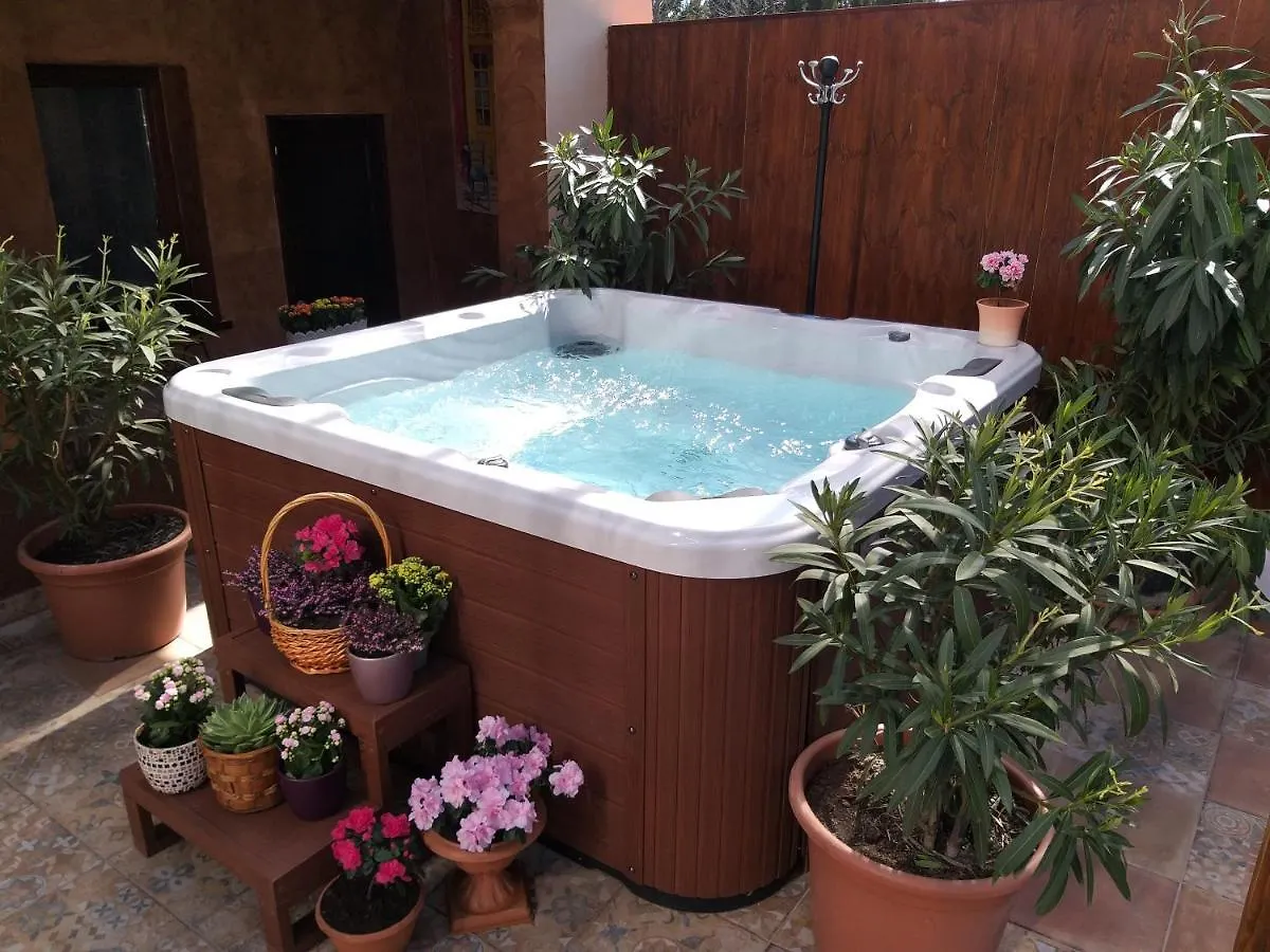 Apartahotel Hacienda Apartmanok Eger