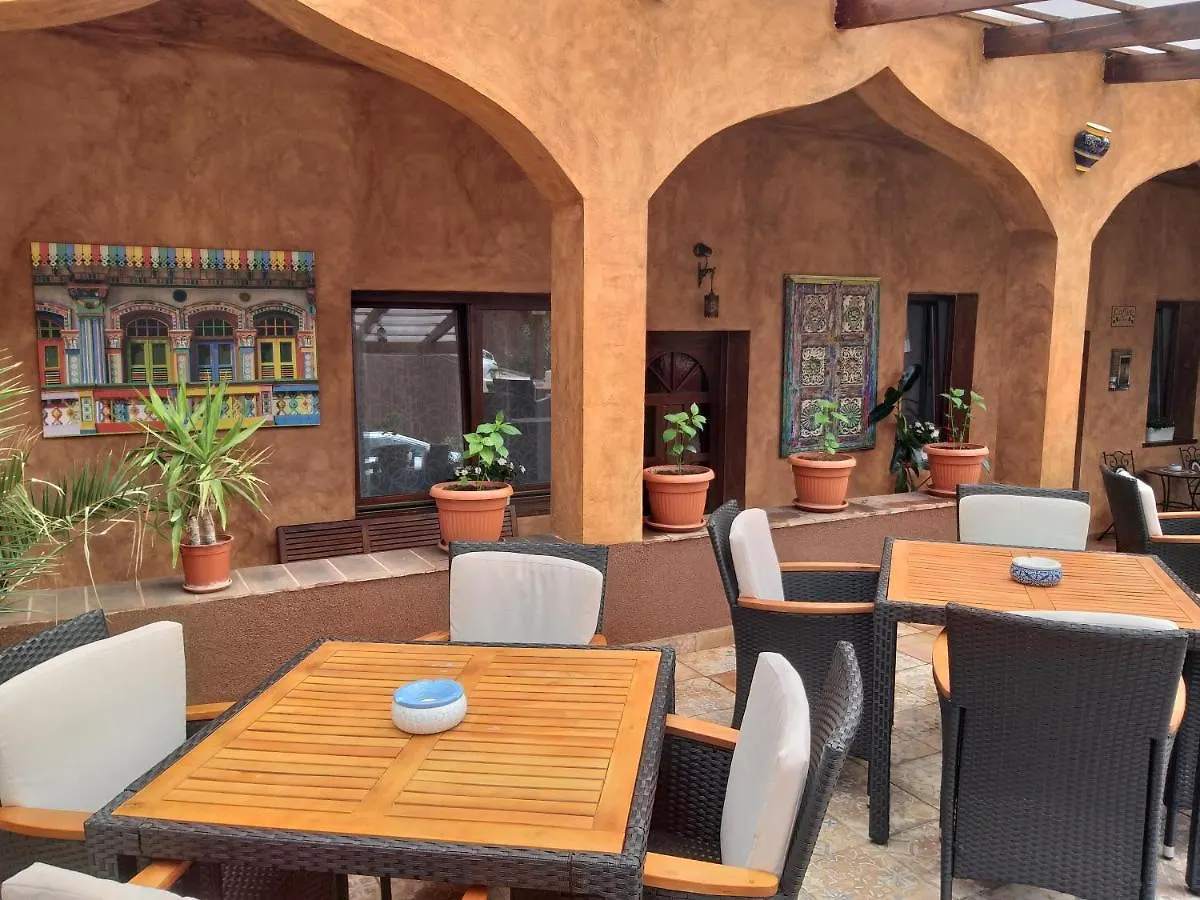 Hacienda Apartmanok Eger 0*,